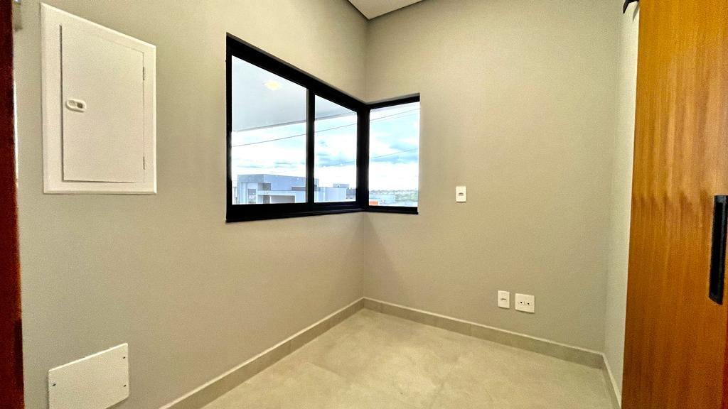 Casa à venda com 3 quartos, 300m² - Foto 7