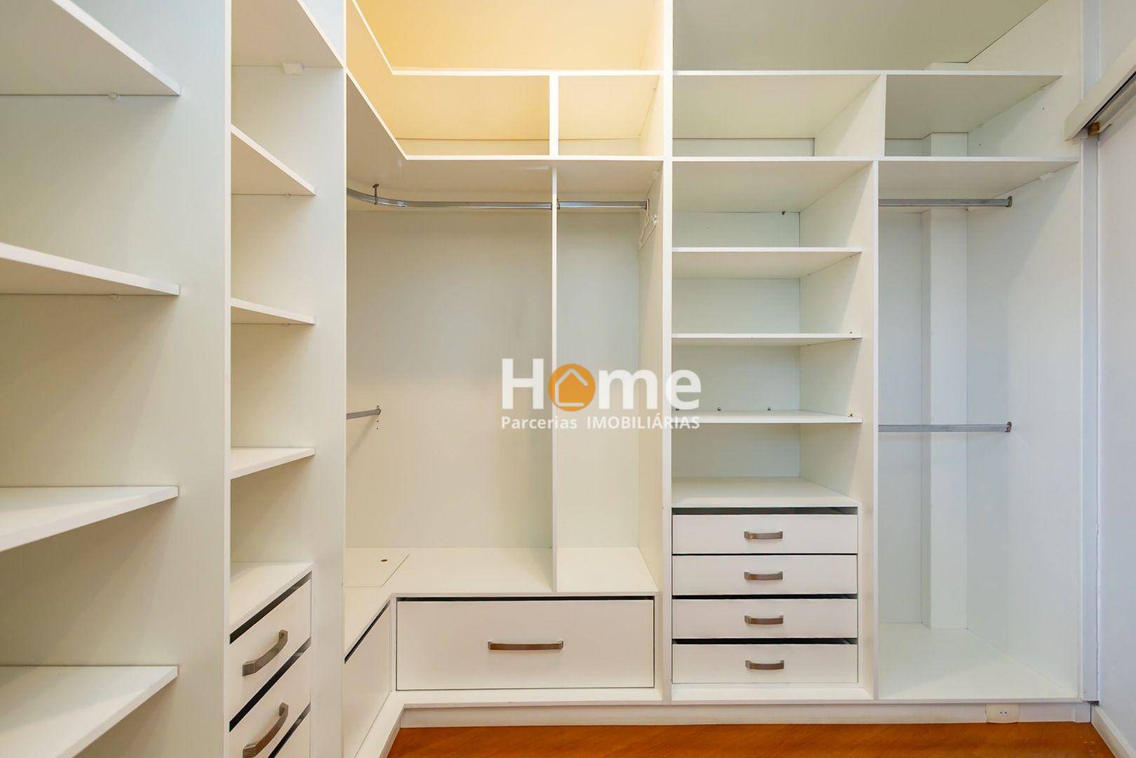 Casa de Condomínio à venda com 4 quartos, 235m² - Foto 33