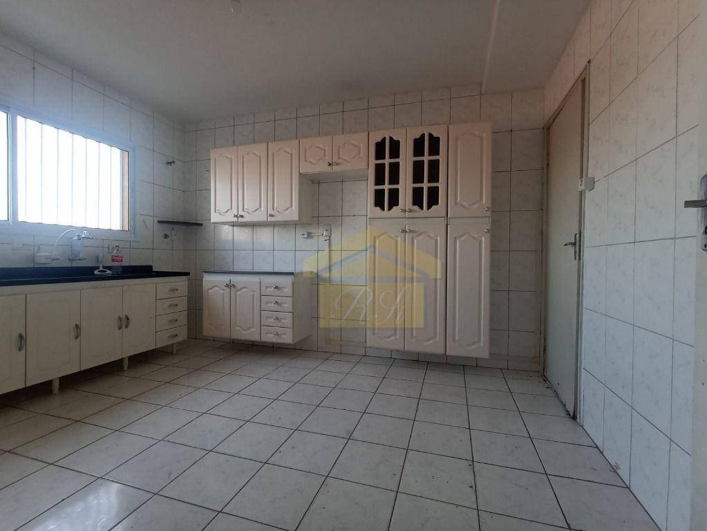 Sobrado à venda com 3 quartos, 160m² - Foto 9