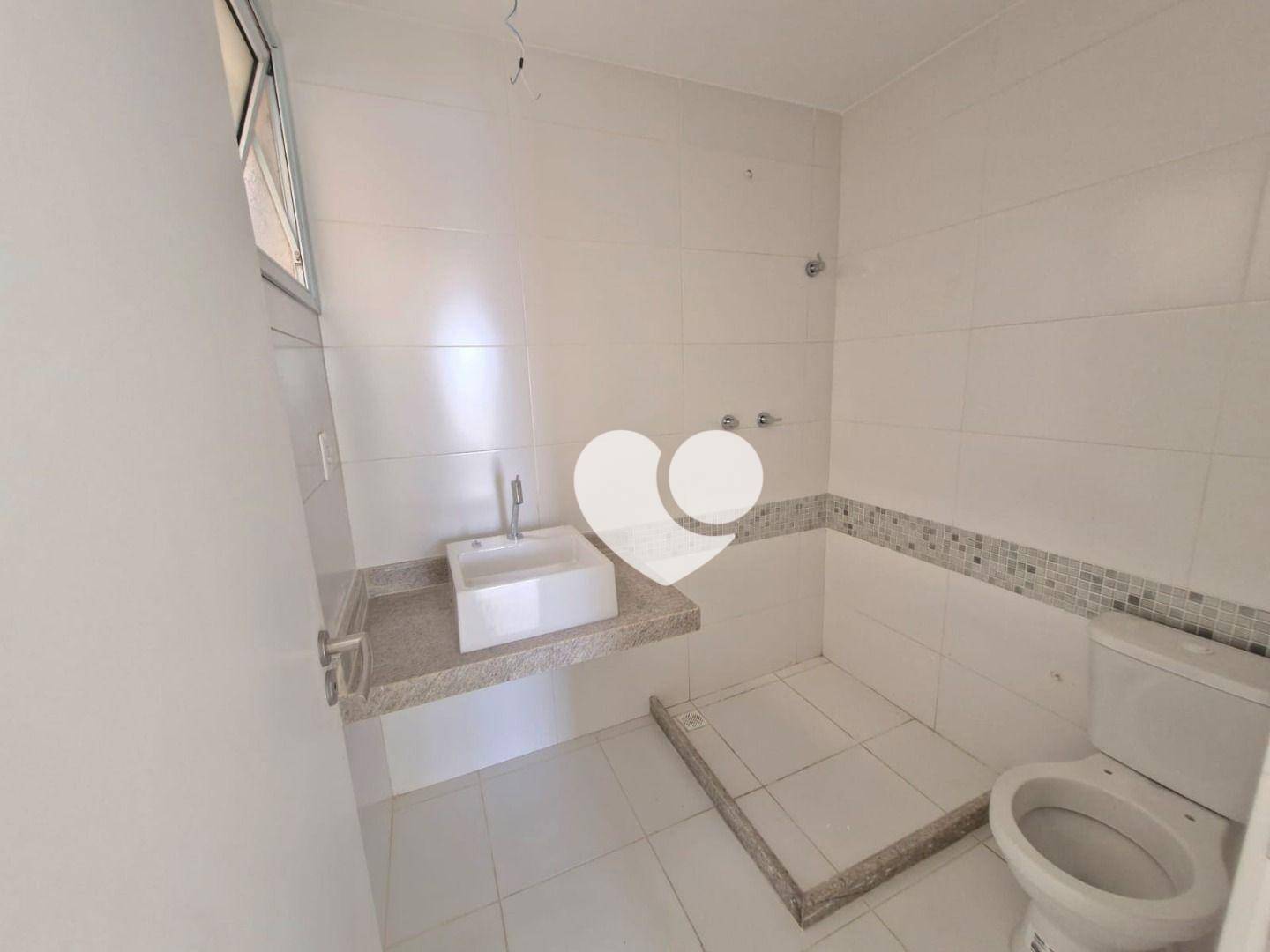 Apartamento à venda com 3 quartos, 110m² - Foto 4