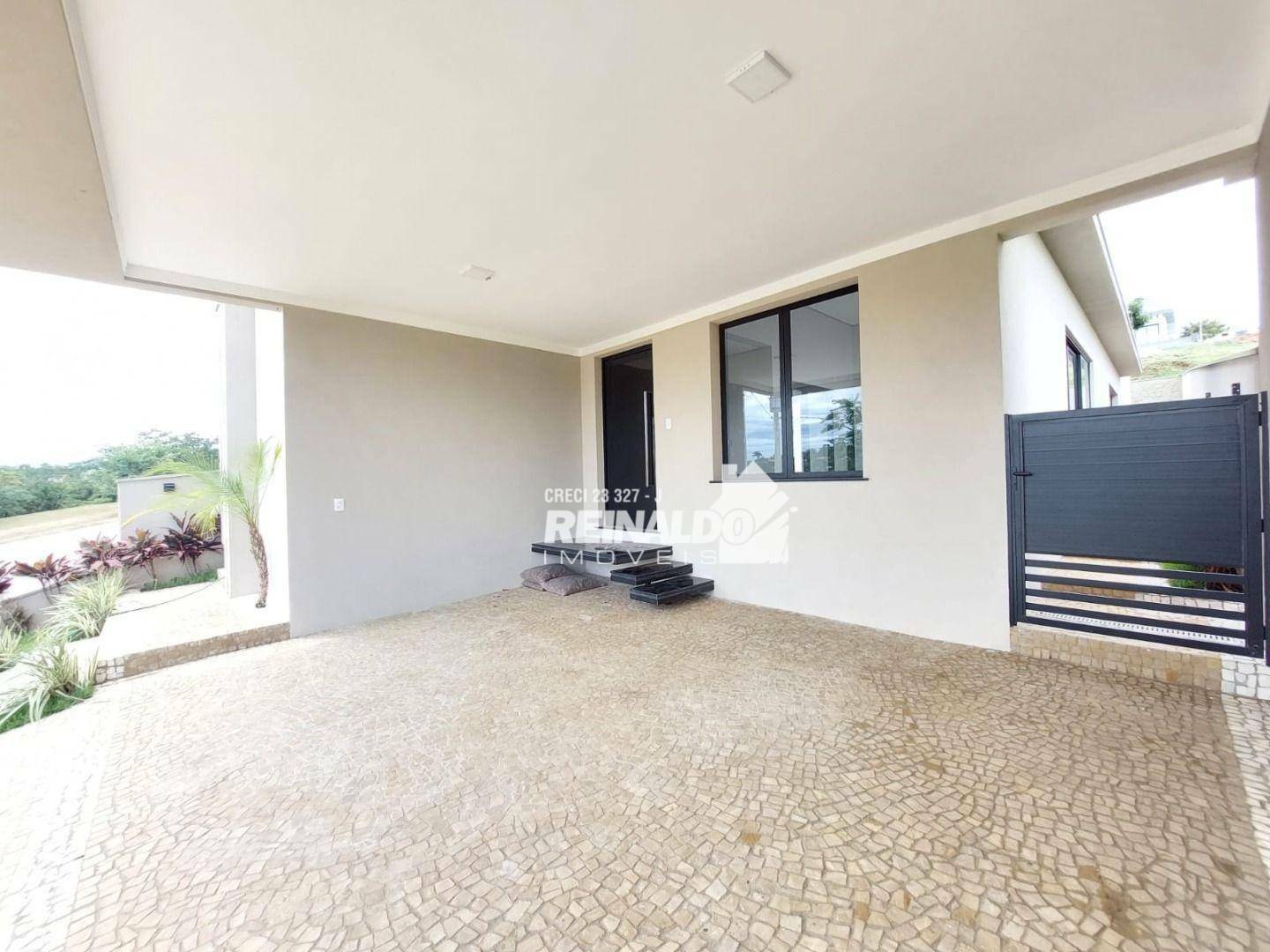 Casa de Condomínio à venda com 3 quartos, 200m² - Foto 2