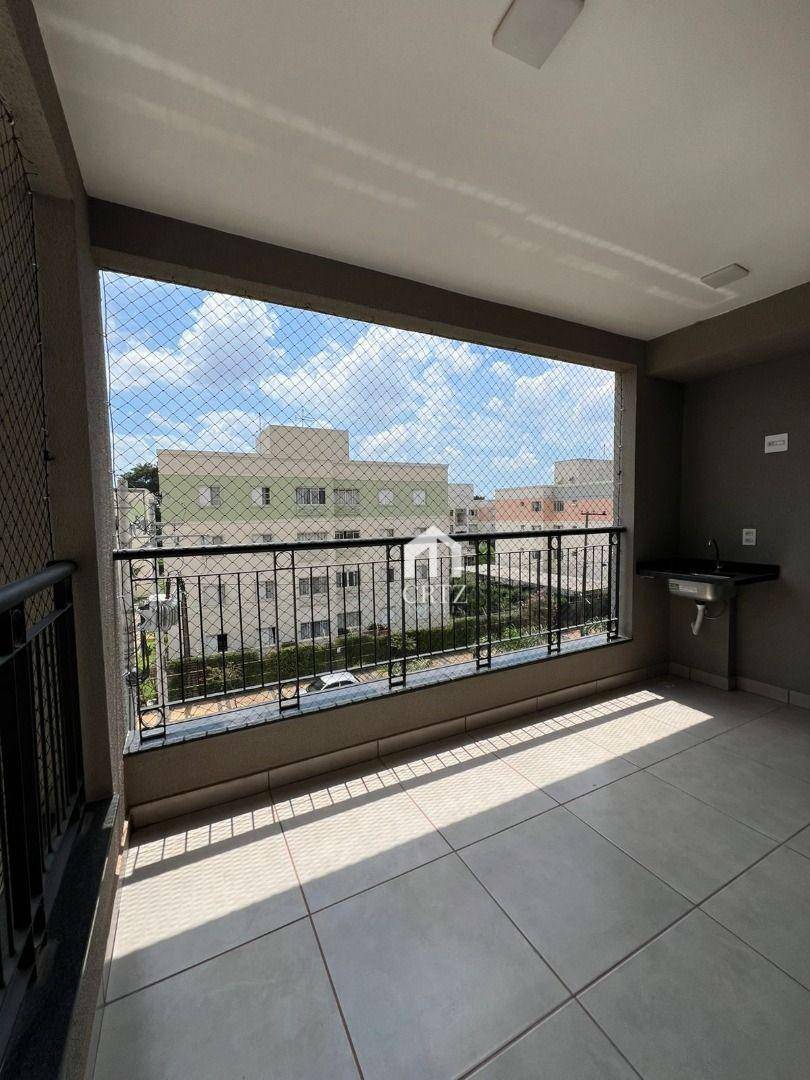 Apartamento à venda com 3 quartos, 77m² - Foto 1