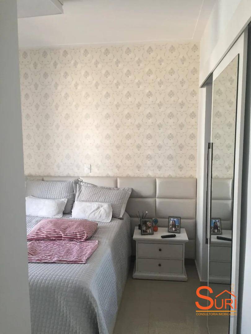 Apartamento à venda com 3 quartos, 223m² - Foto 1