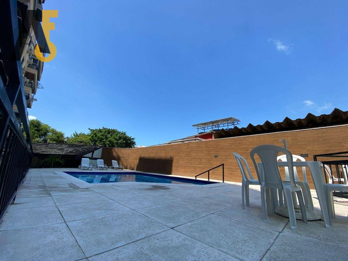 Apartamento à venda com 2 quartos, 63m² - Foto 22