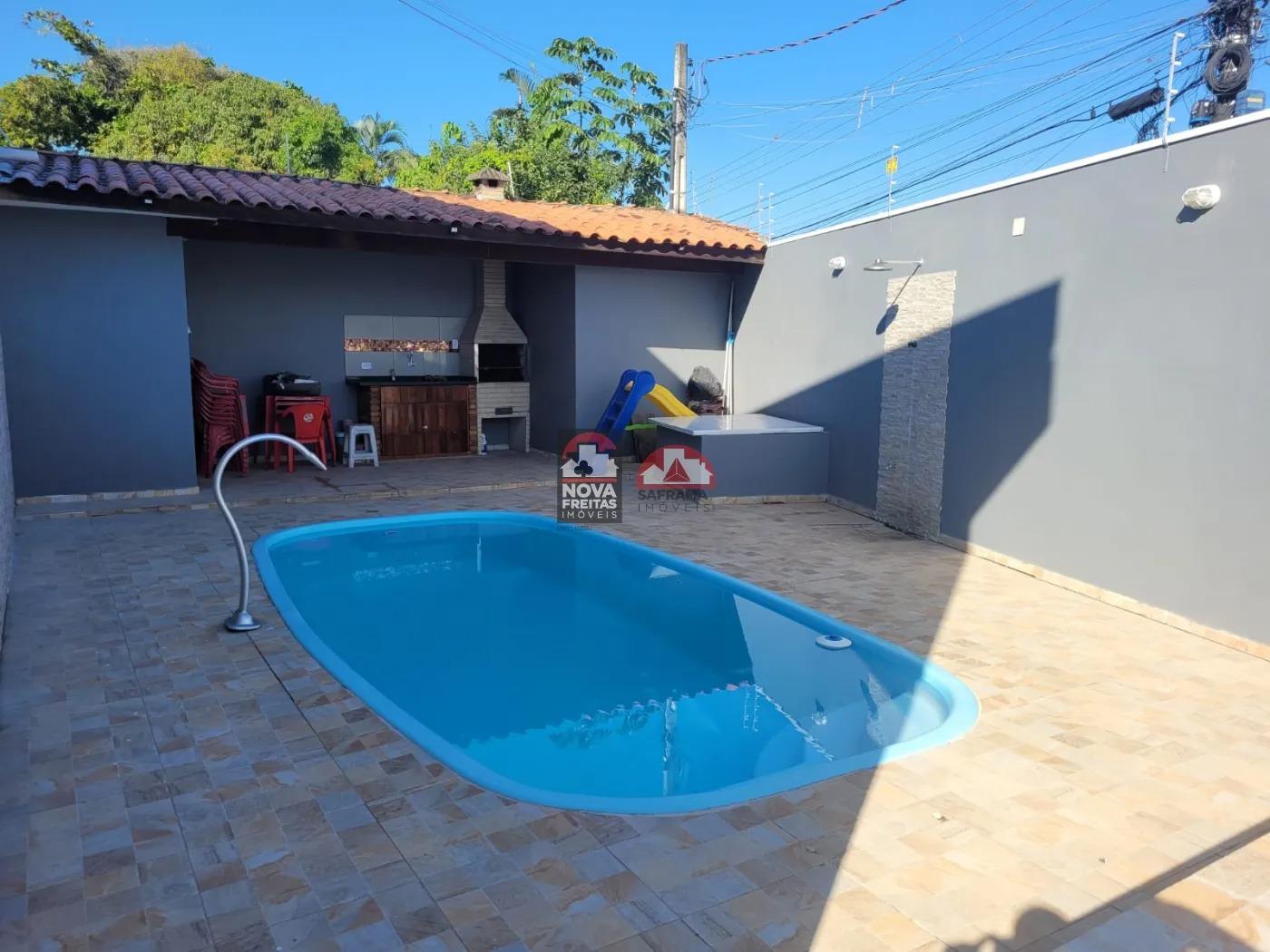 Casa à venda com 2 quartos, 160m² - Foto 1