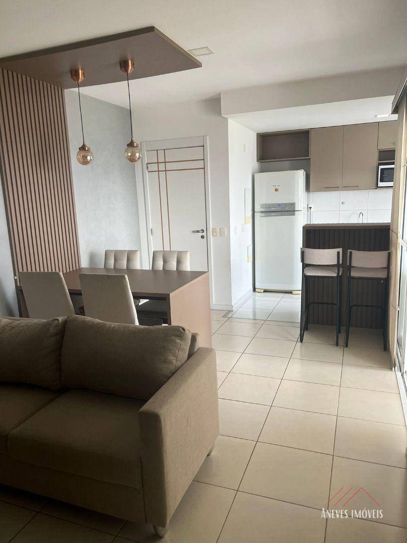 Apartamento para alugar com 3 quartos, 96m² - Foto 4