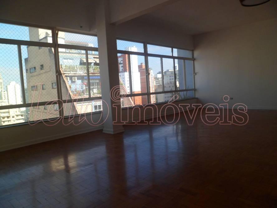 Apartamento para alugar com 3 quartos, 240m² - Foto 4