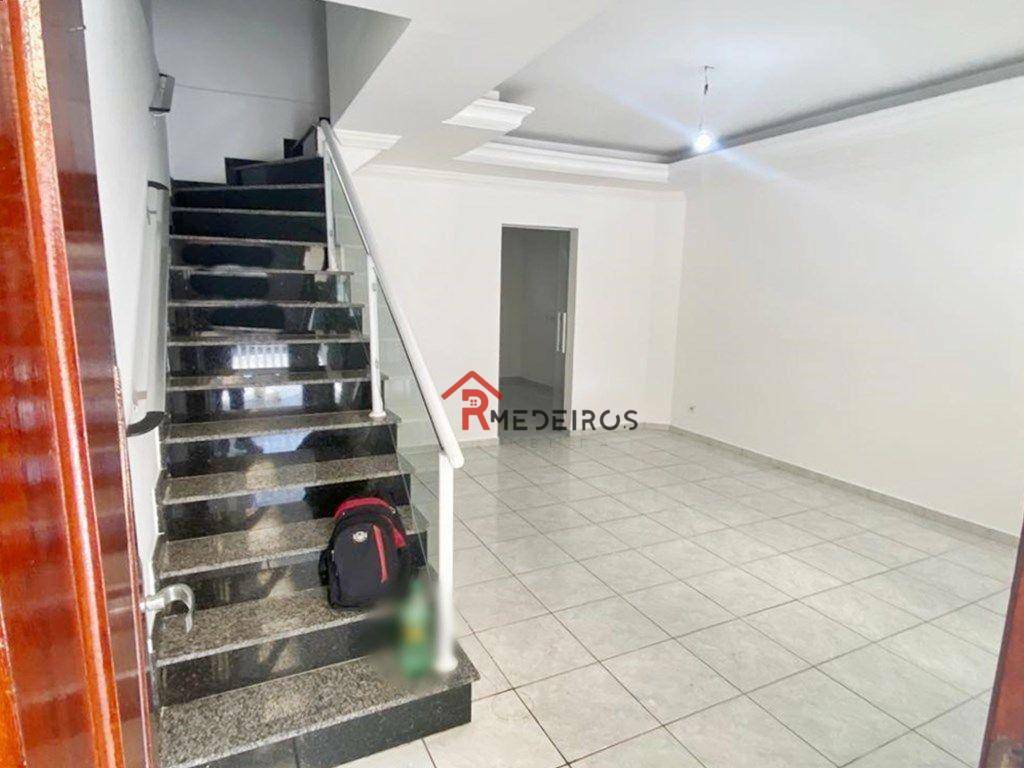 Casa à venda com 3 quartos, 122m² - Foto 3