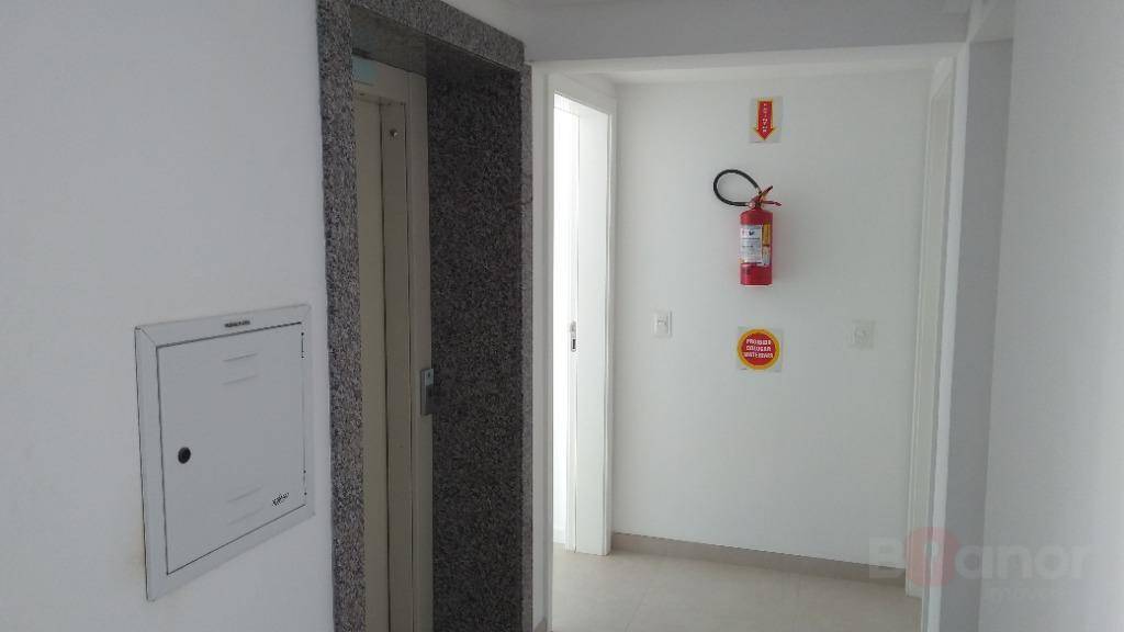 Apartamento à venda e aluguel com 3 quartos, 75m² - Foto 17