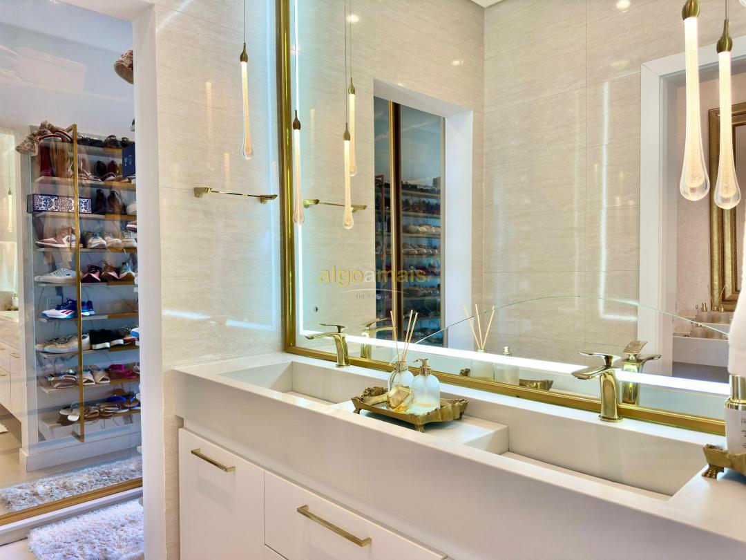 Casa de Condomínio à venda com 5 quartos, 301m² - Foto 17