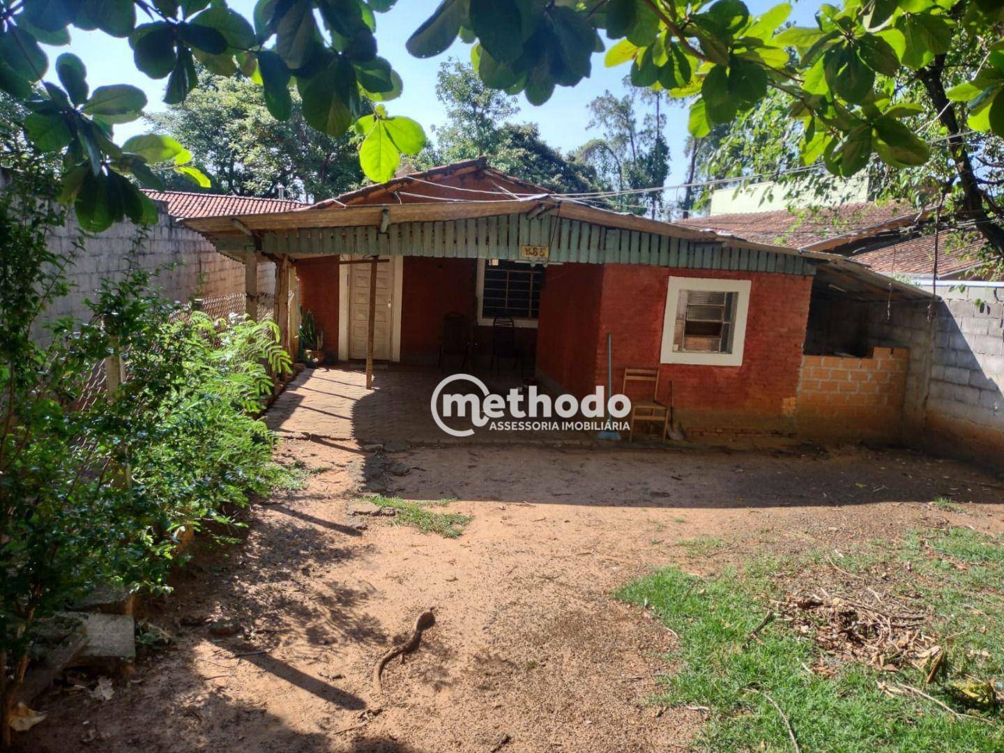 Casa à venda com 2 quartos, 200m² - Foto 1