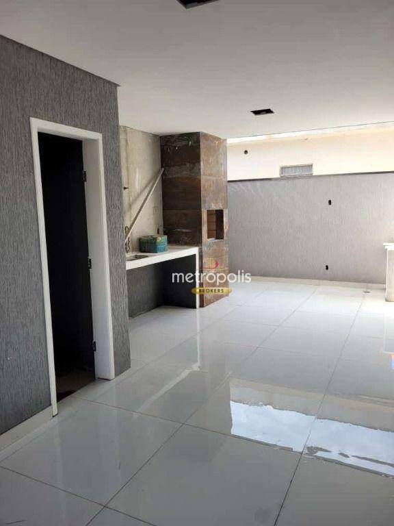 Sobrado à venda com 2 quartos, 120m² - Foto 2