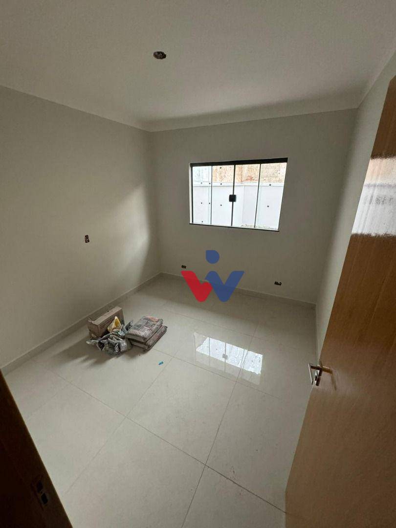 Casa à venda com 3 quartos, 70m² - Foto 5