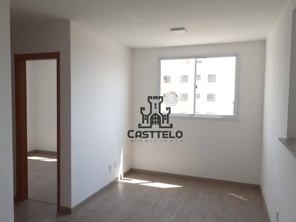 Apartamento à venda com 2 quartos, 43m² - Foto 2