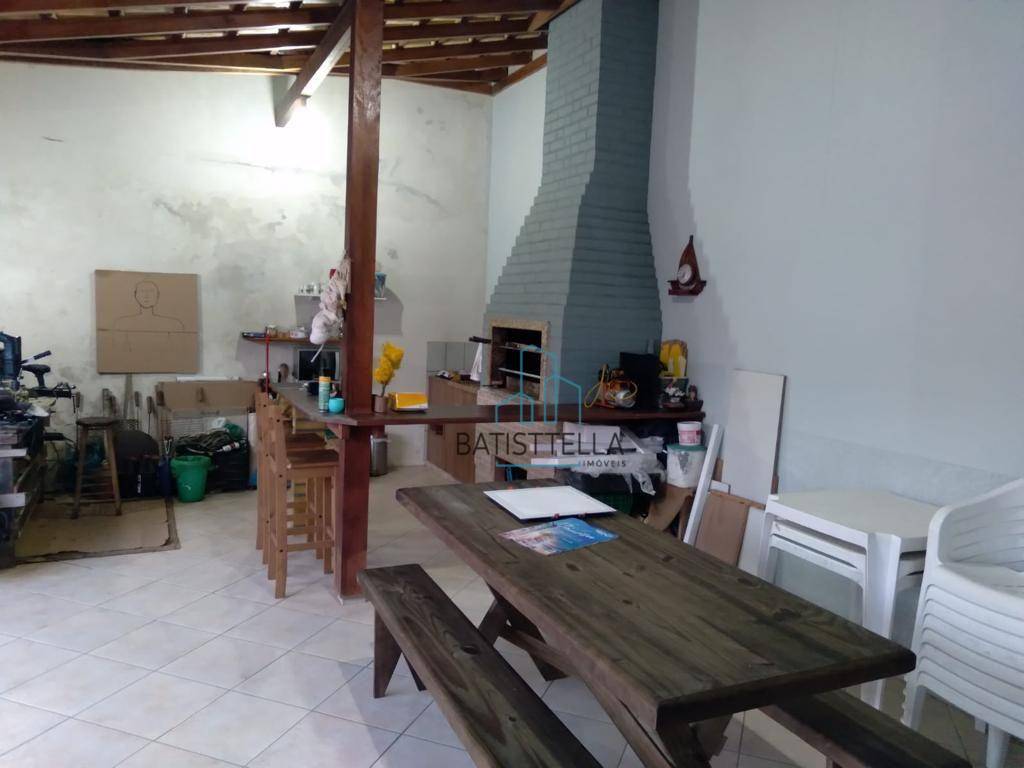 Casa à venda com 3 quartos, 1m² - Foto 14