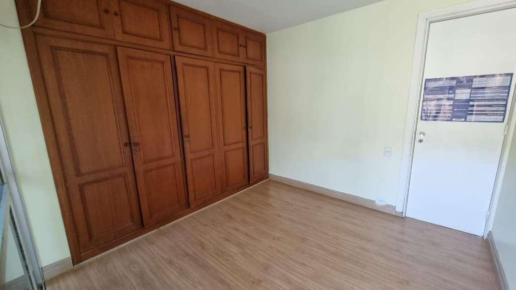 Apartamento à venda com 4 quartos, 188m² - Foto 21