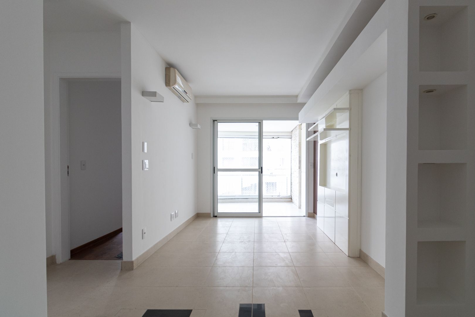 Apartamento à venda com 2 quartos, 65m² - Foto 53