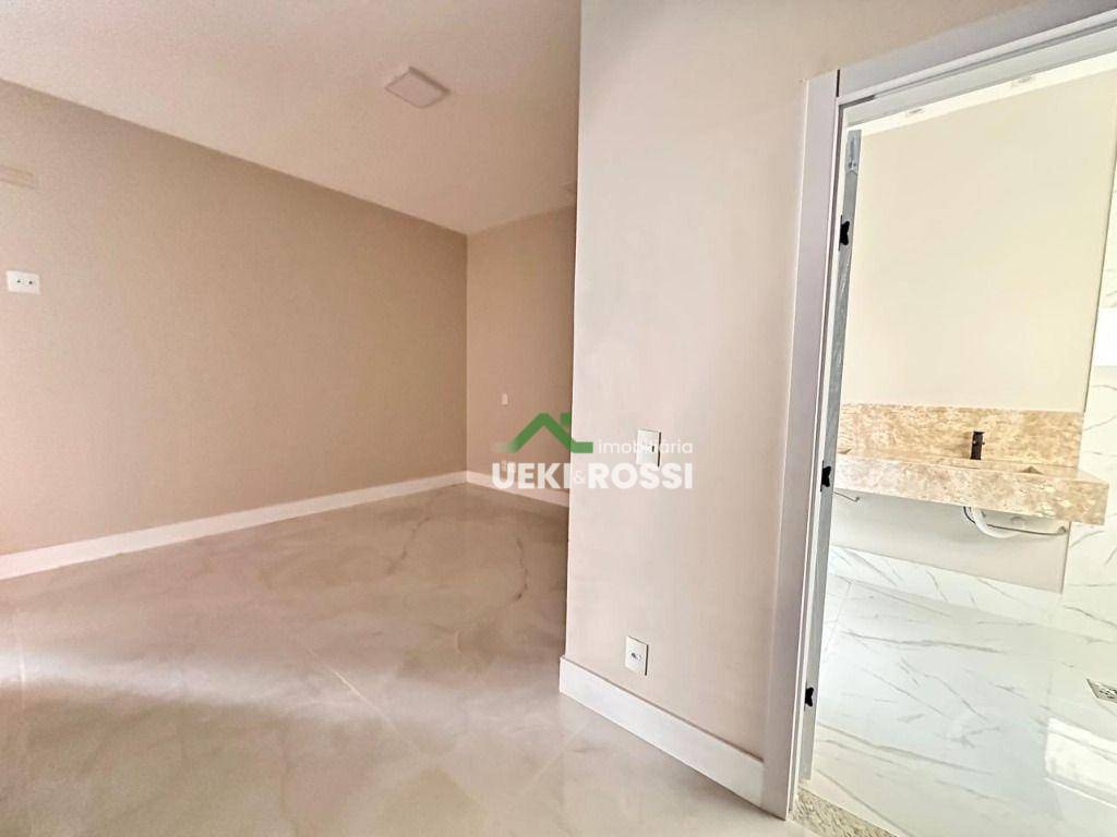 Casa de Condomínio à venda com 3 quartos, 190m² - Foto 12