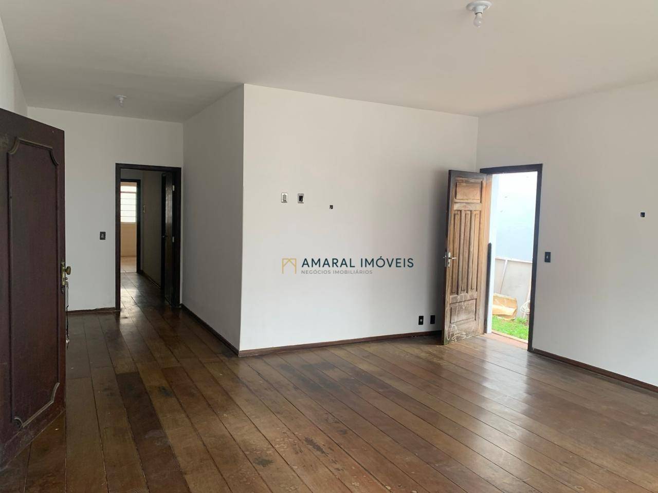 Casa, 4 quartos, 241 m² - Foto 3