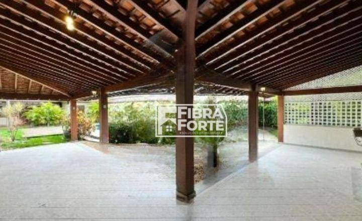 Casa de Condomínio à venda com 5 quartos, 822m² - Foto 1