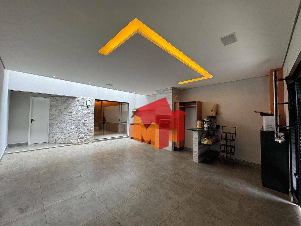 Casa para alugar com 3 quartos, 130m² - Foto 4