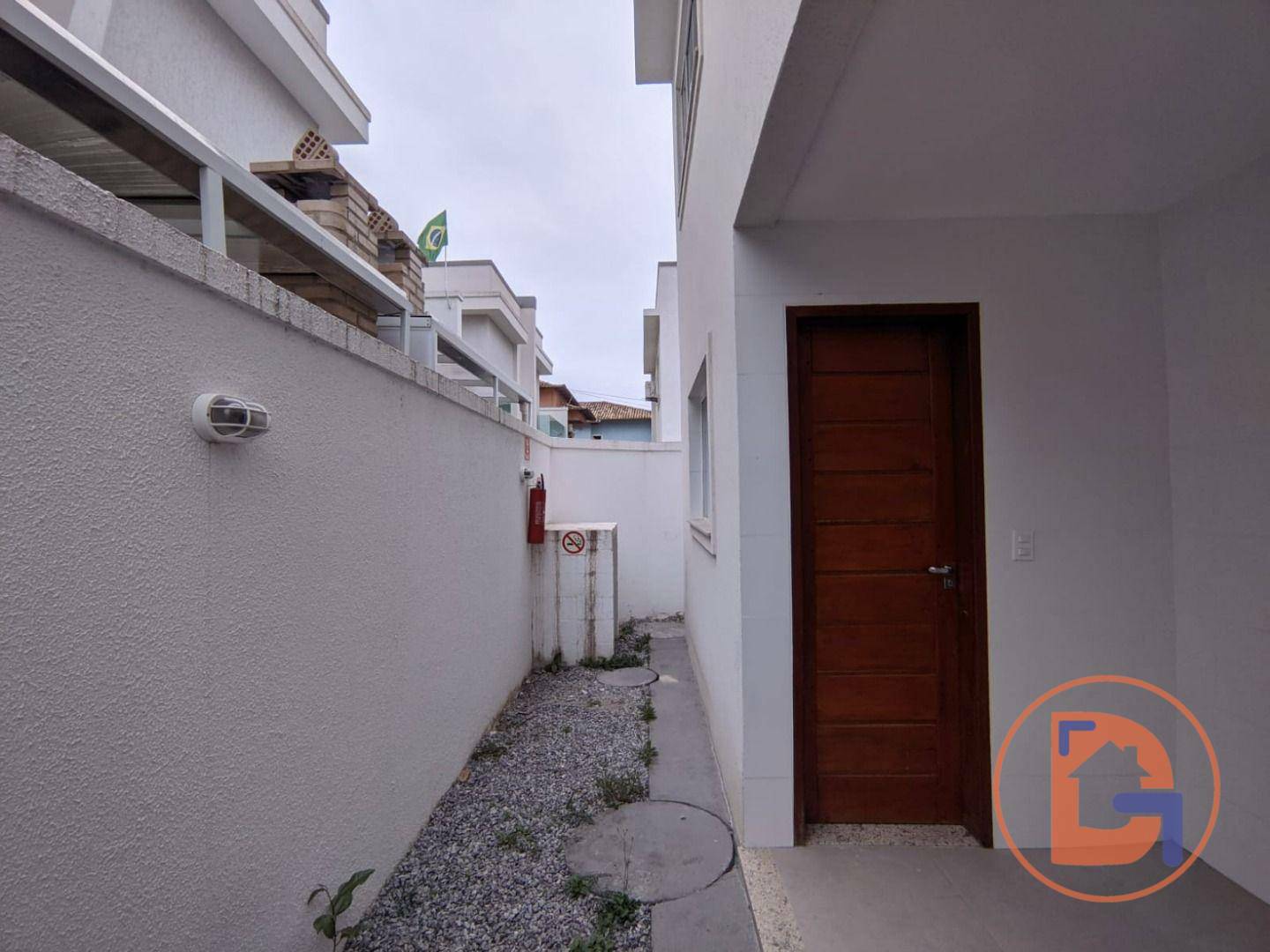 Casa à venda com 3 quartos, 98m² - Foto 19