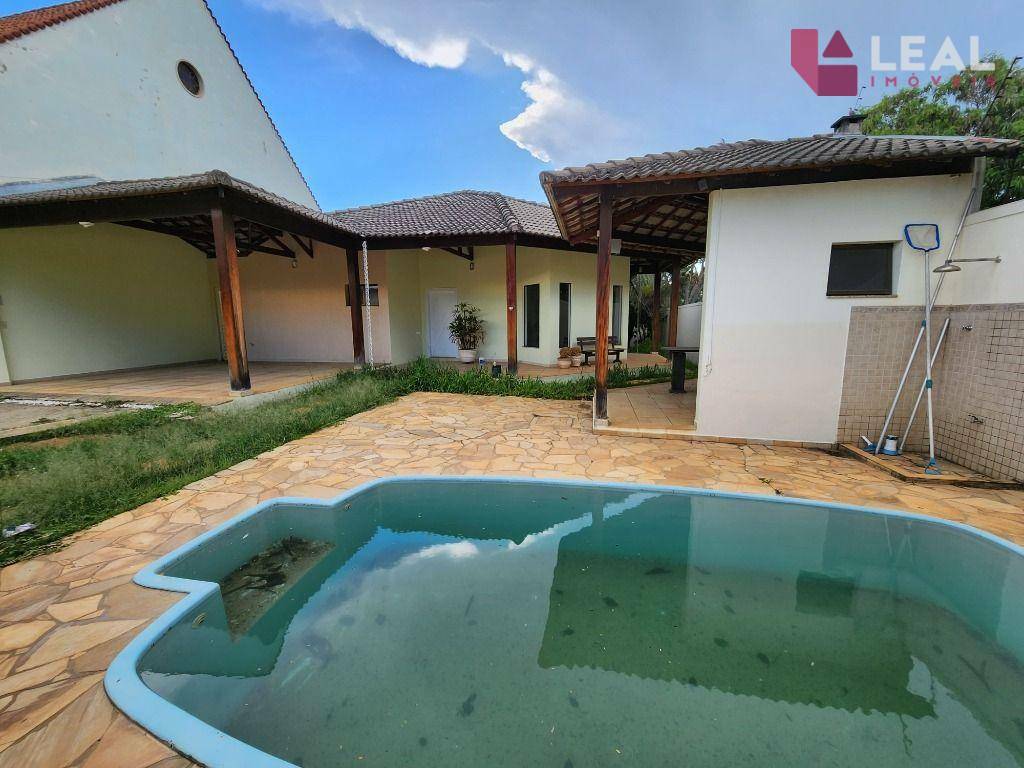 Casa, 3 quartos, 248 m² - Foto 3