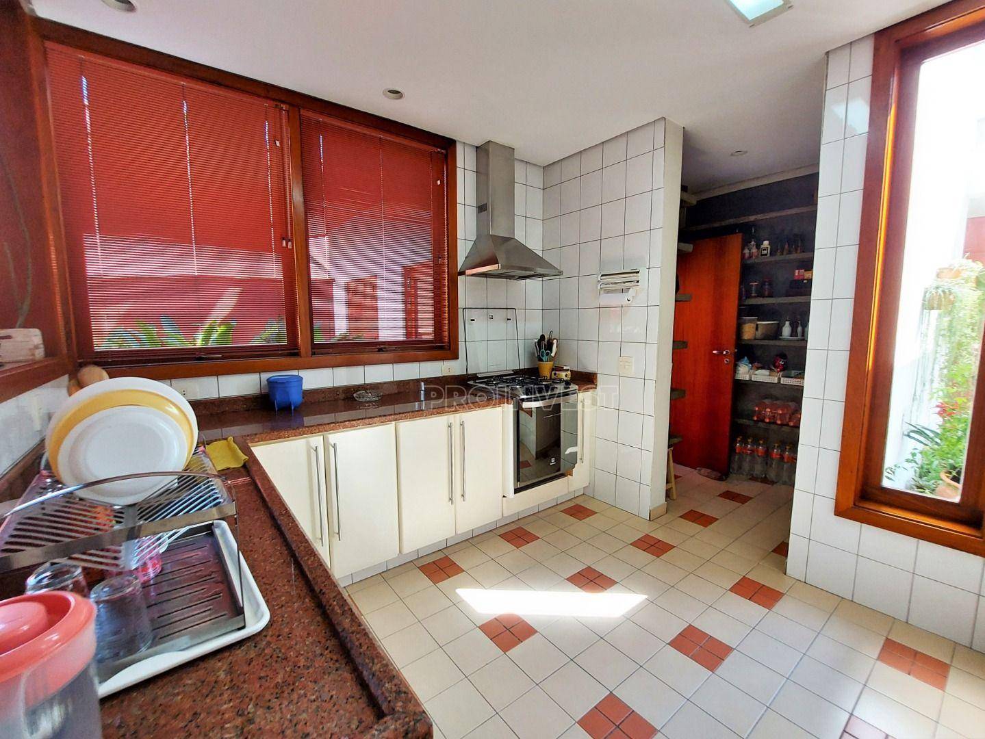 Casa de Condomínio à venda com 4 quartos, 490m² - Foto 22