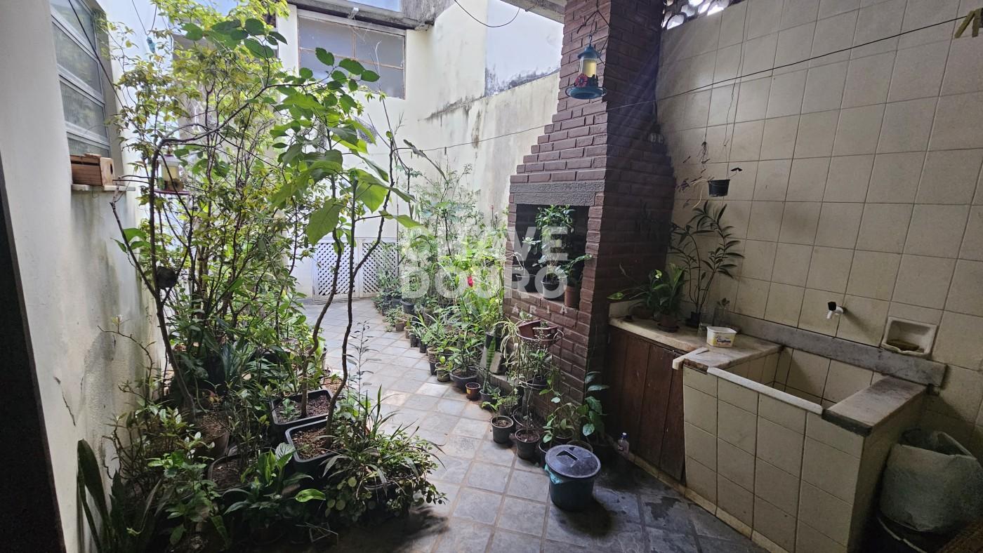 Casa à venda com 2 quartos, 56m² - Foto 12