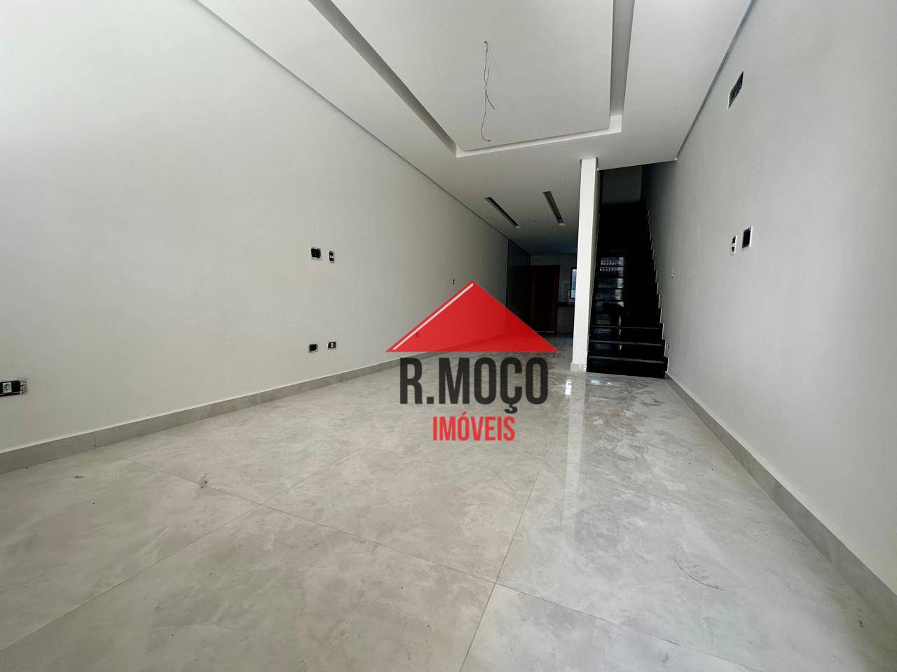 Sobrado à venda com 3 quartos, 120m² - Foto 2