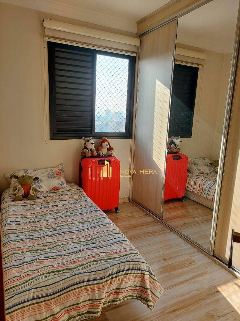 Apartamento à venda com 2 quartos, 75m² - Foto 25