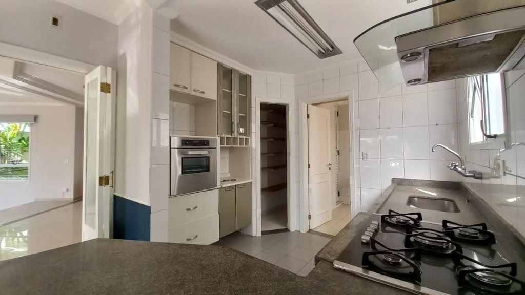 Casa de Condomínio à venda e aluguel com 3 quartos, 240m² - Foto 11