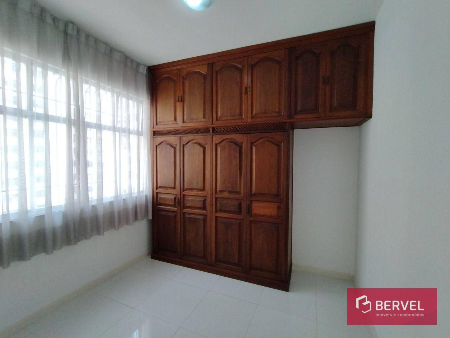 Apartamento à venda com 2 quartos, 102m² - Foto 4