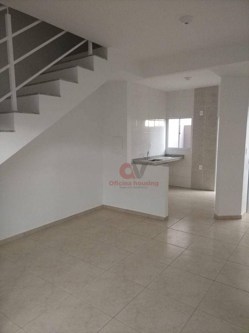 Sobrado à venda com 2 quartos, 50m² - Foto 8