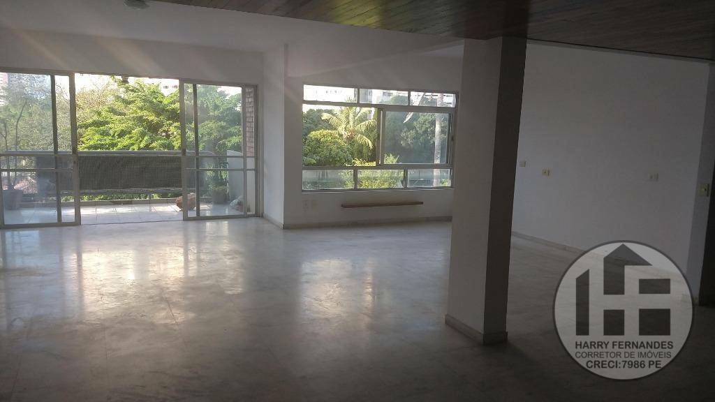 Apartamento à venda com 3 quartos, 200m² - Foto 1