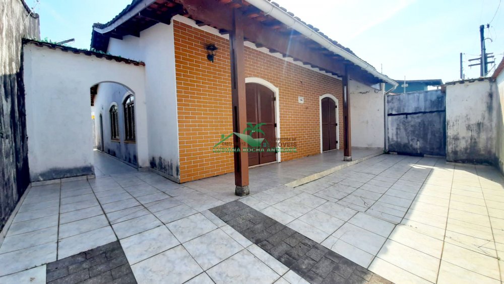 Casa à venda com 3 quartos, 250m² - Foto 1