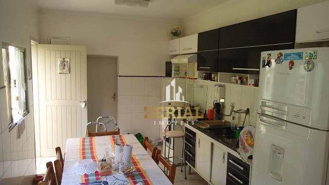 Casa à venda com 3 quartos, 150m² - Foto 3