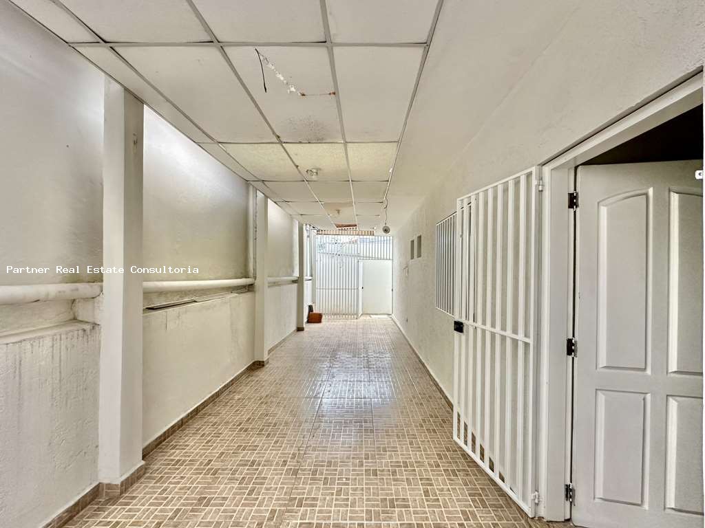 Casa à venda com 5 quartos, 392m² - Foto 35