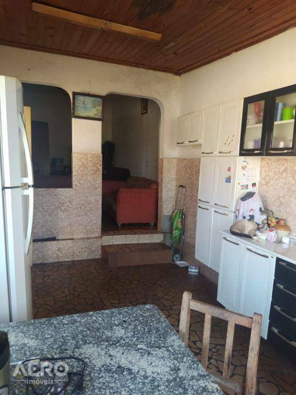 Casa à venda com 2 quartos, 90m² - Foto 13