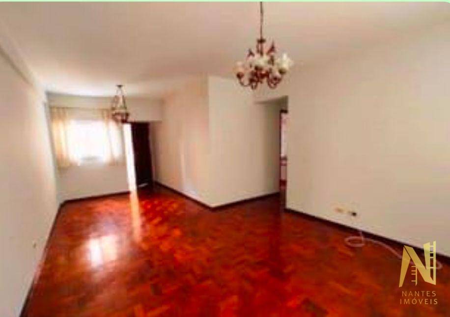 Apartamento à venda com 3 quartos, 110m² - Foto 1