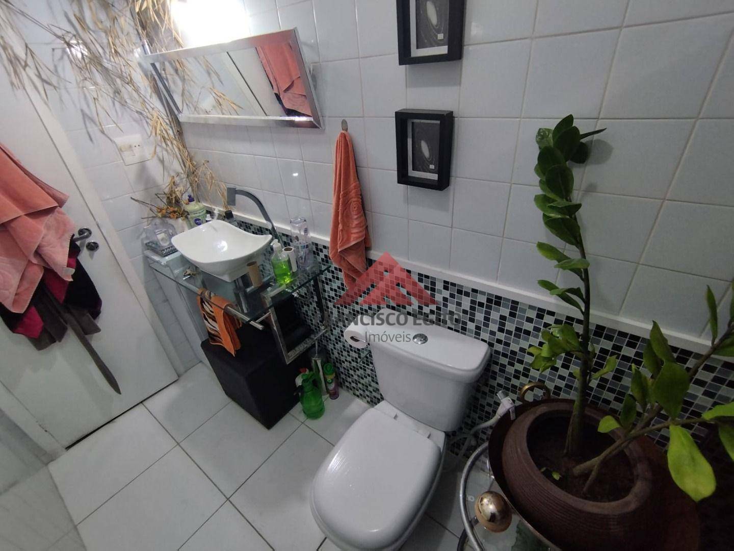 Apartamento à venda com 3 quartos, 75m² - Foto 13