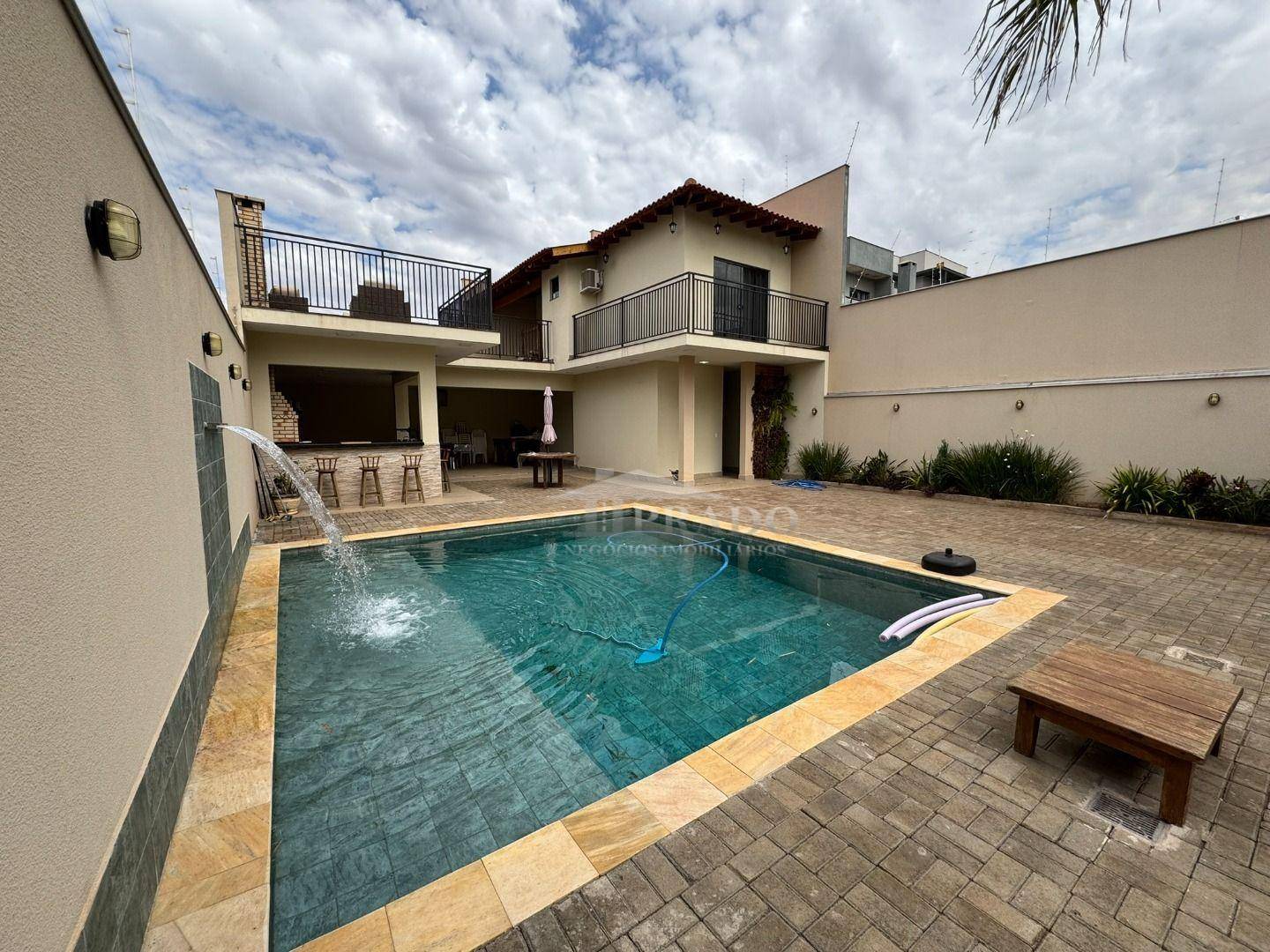 Sobrado, 1 quarto, 174 m² - Foto 1