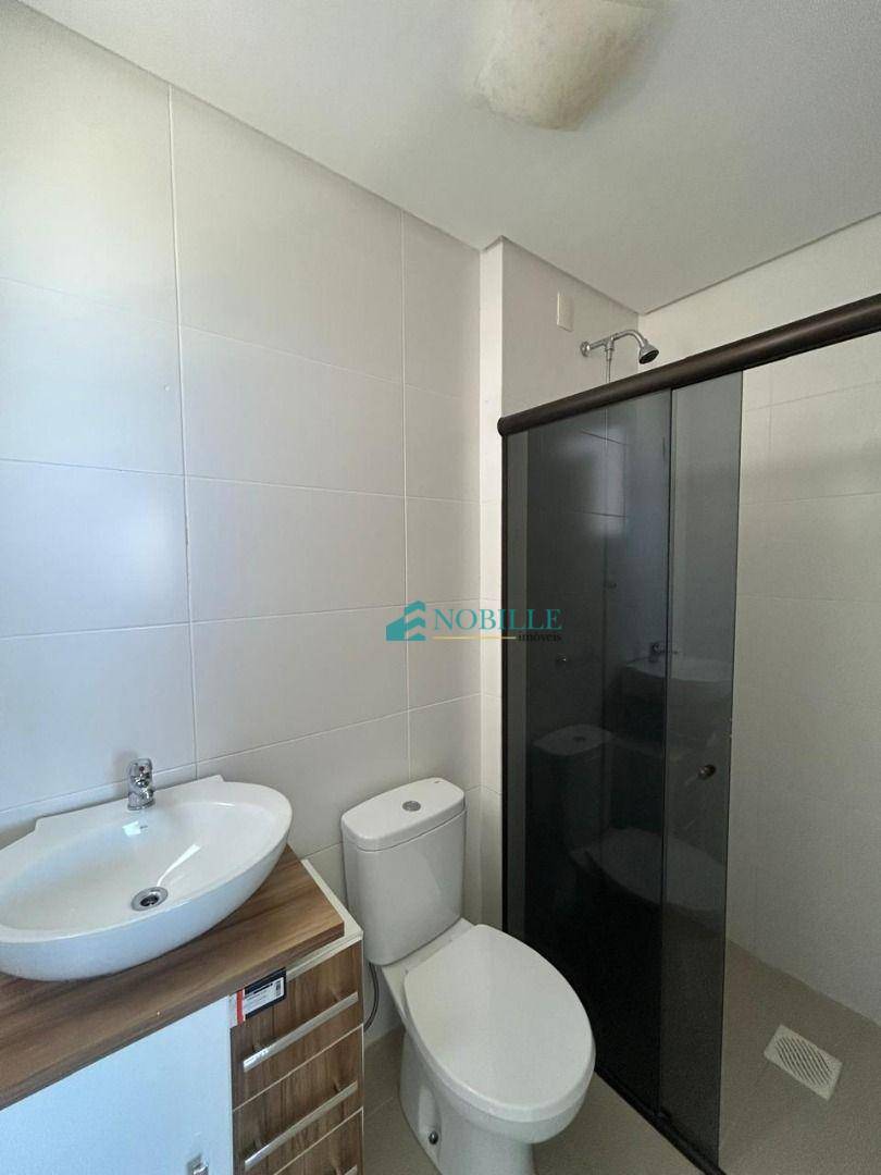 Apartamento para alugar com 2 quartos, 70m² - Foto 14