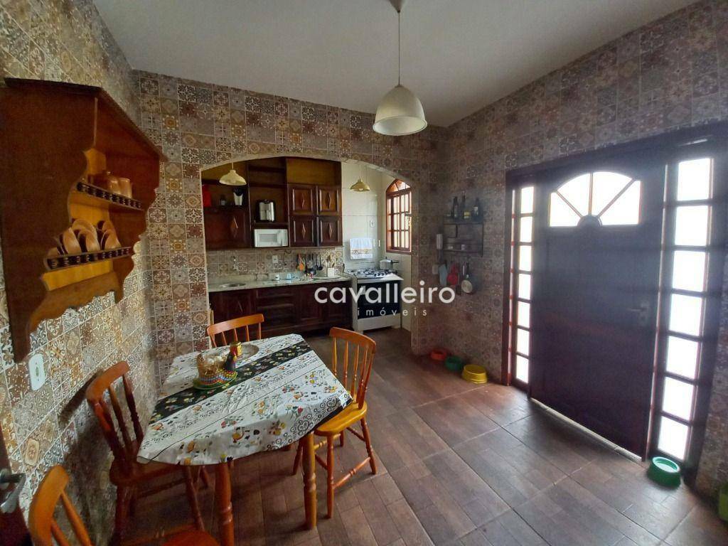 Casa à venda com 5 quartos, 355m² - Foto 14