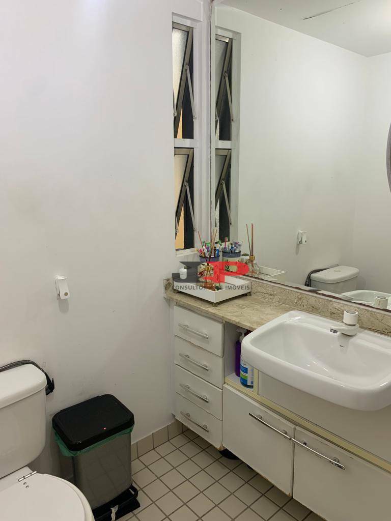 Apartamento à venda com 2 quartos, 64m² - Foto 32