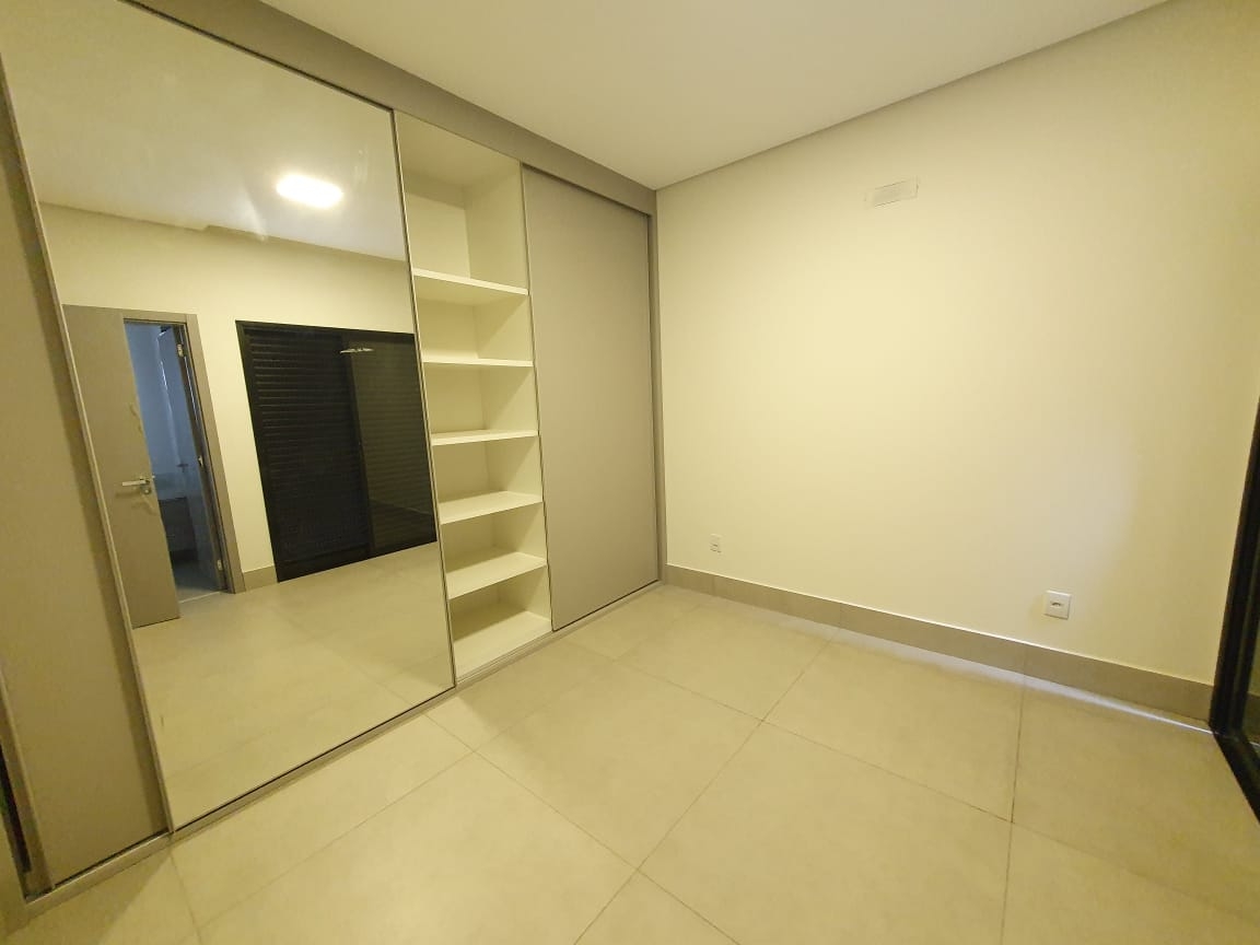 Casa para alugar com 3 quartos, 190m² - Foto 2