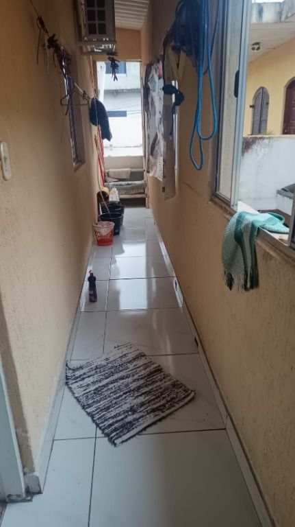 Casa à venda com 2 quartos, 150m² - Foto 2