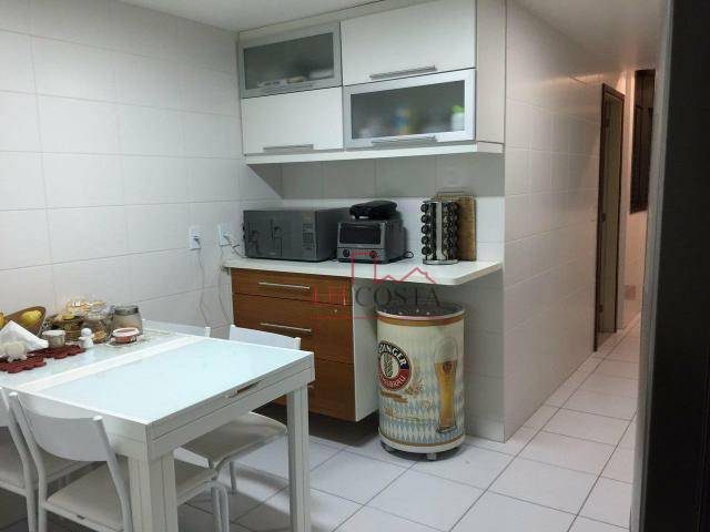 Apartamento à venda com 3 quartos, 117m² - Foto 6