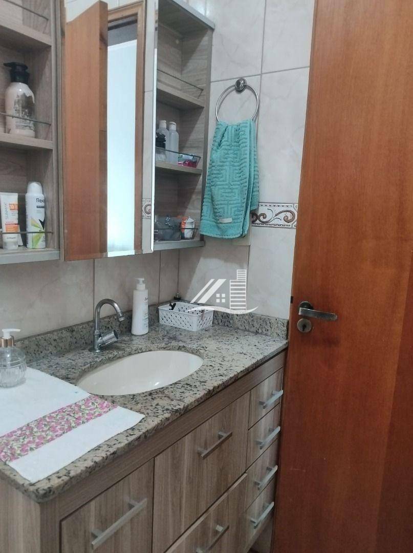 Apartamento à venda com 2 quartos, 70m² - Foto 12