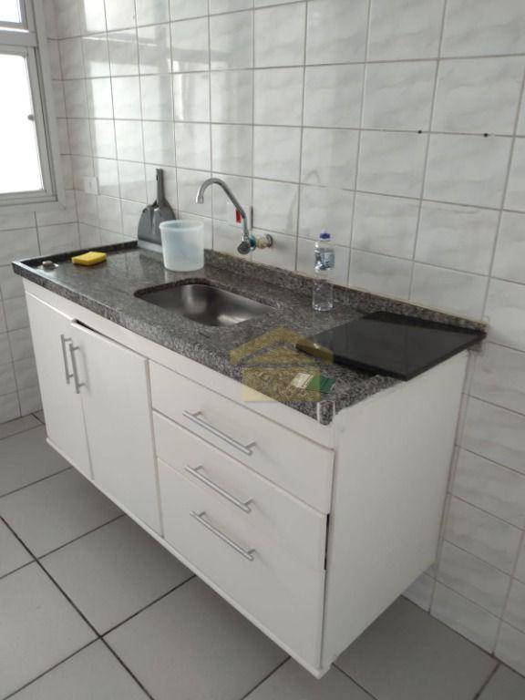 Apartamento para alugar com 2 quartos, 64m² - Foto 10